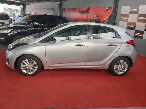 HYUNDAI HB20 1.6 PREMIUM 16V FLEX 4P MANUAL
